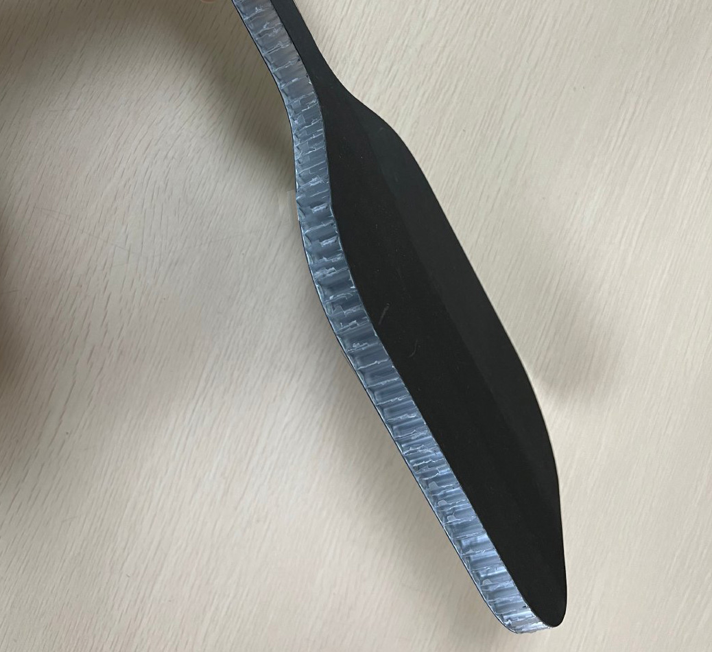 如何制作碳纖維乒乓球拍？