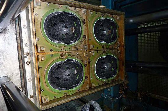 碳纖維頭盔成型需要用到離型劑嗎？