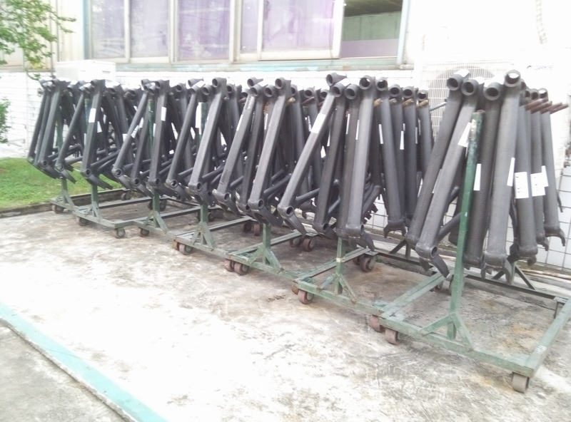 為什么碳纖自行車廠家都選擇水性脫模劑？